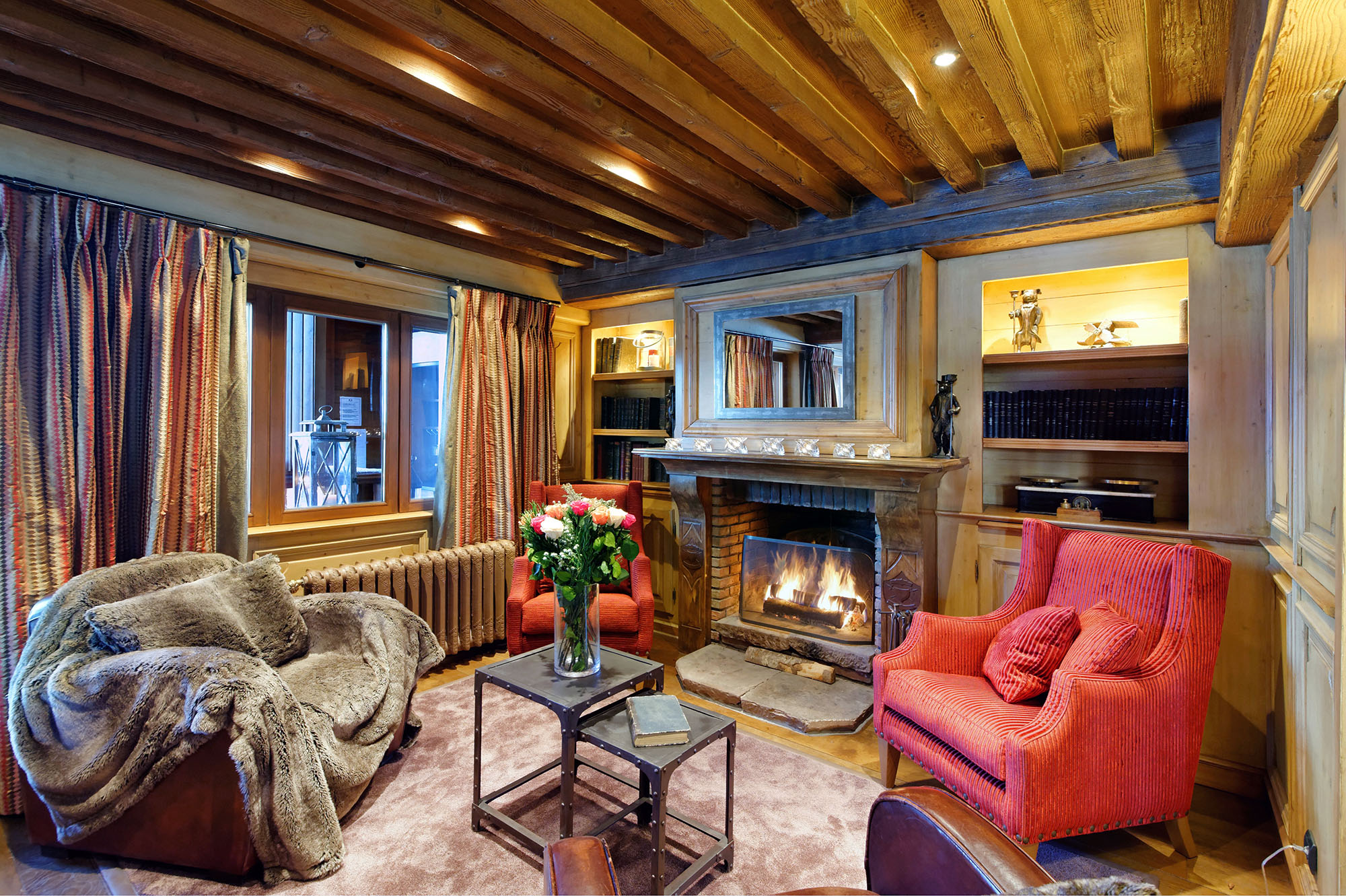 Chalet St Christophe — Living & Dining 3